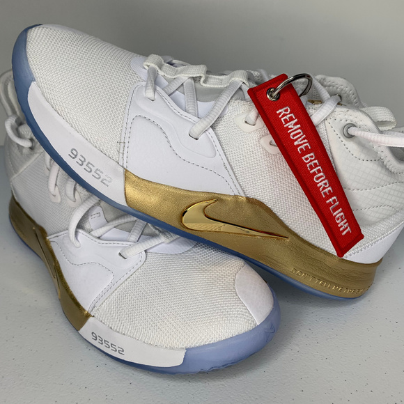 mens nike pg3